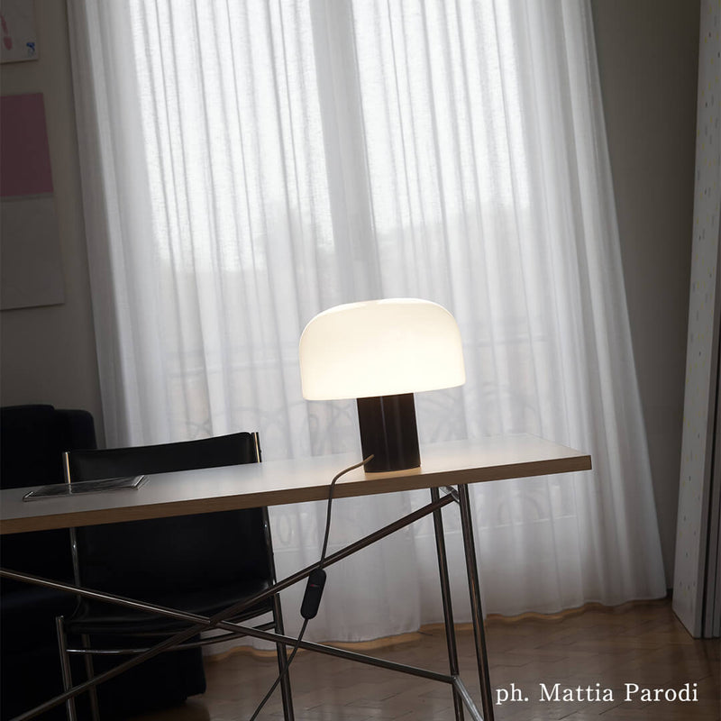 フロス FLOS Bellhop Glass(ベルホップ グラス) T テーブルランプ Choco チョコ FU107426  正規品 送料無料 3年保証