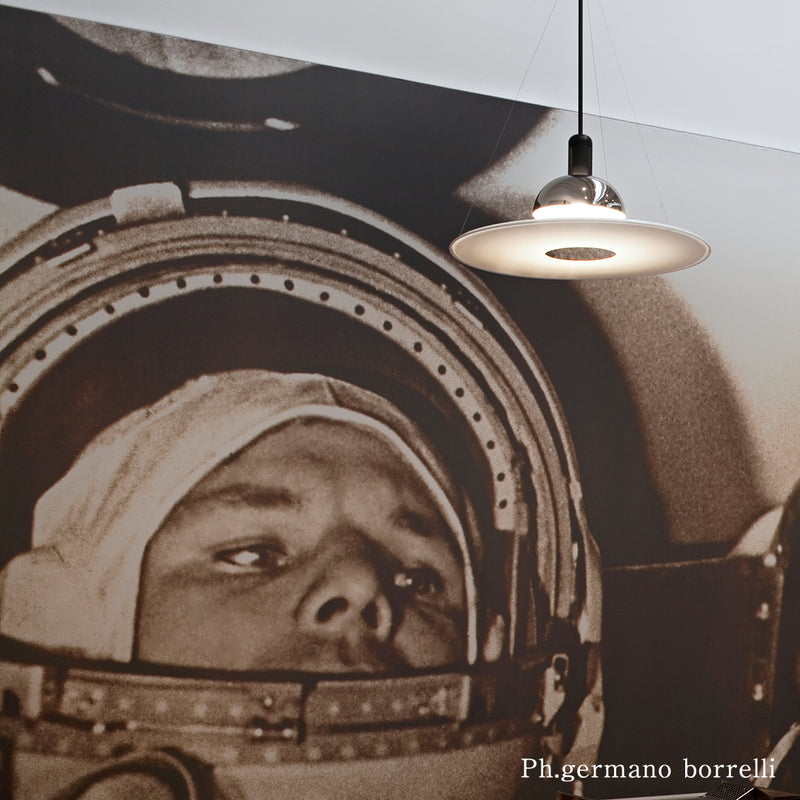 フロス FLOS「FRISBI JP (フリスビ JP)」★引掛仕様 FLOS フロス ペンダントライト【FRISBI JP】【正規品】【3年保証】F2501600