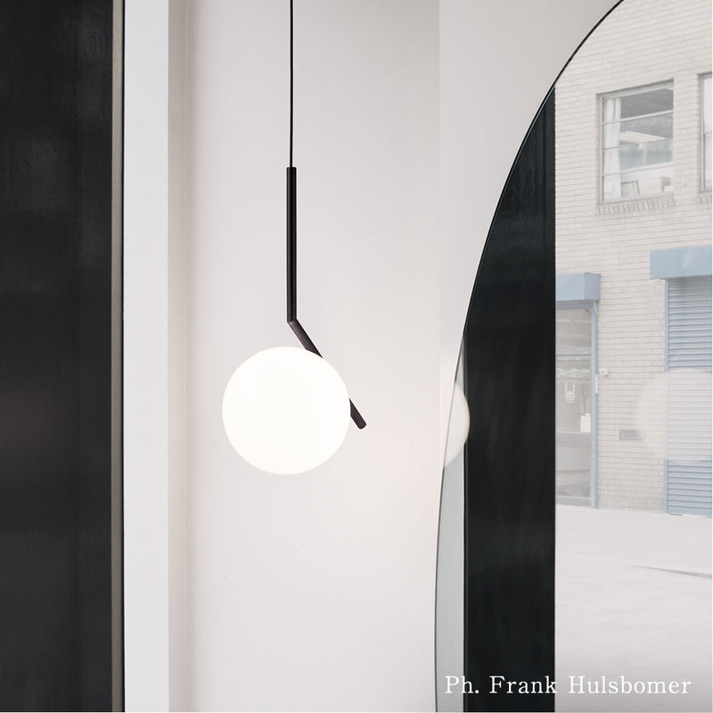 フロス FLOS「IC LIGHTS S1 JP (アイシ ーライツ S1 JP)」BLK ブラック ★引掛仕様 FLOS フロス ペンダントライト 【IC LIGHT S1 JP BLK】【正規品】【3年保証】F3175630