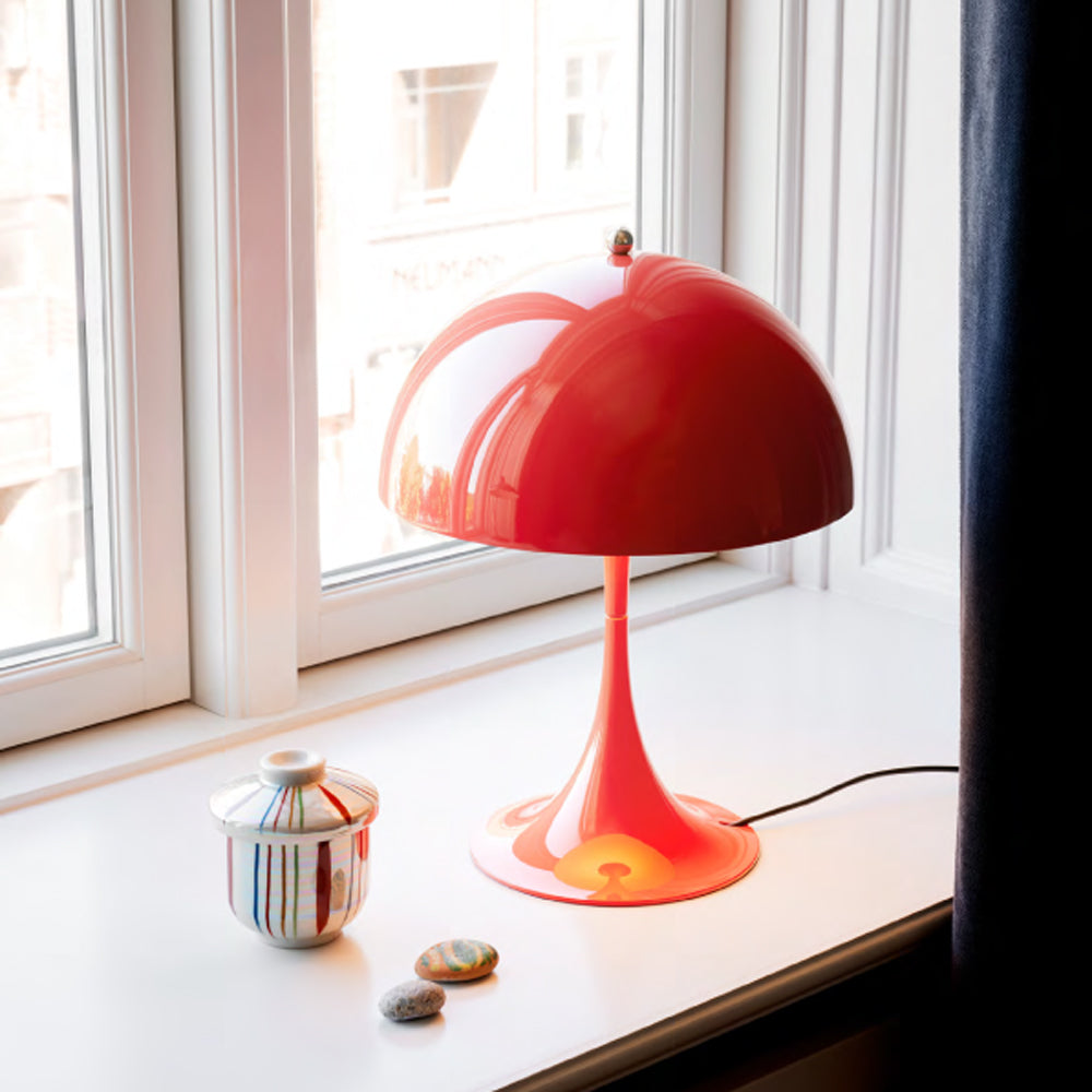 【ビンテージ】70s Verner Panton パンテラ ランプ ルイスポールセンからパントンの名作照明〈パンテラ〉の誕生50周年記念